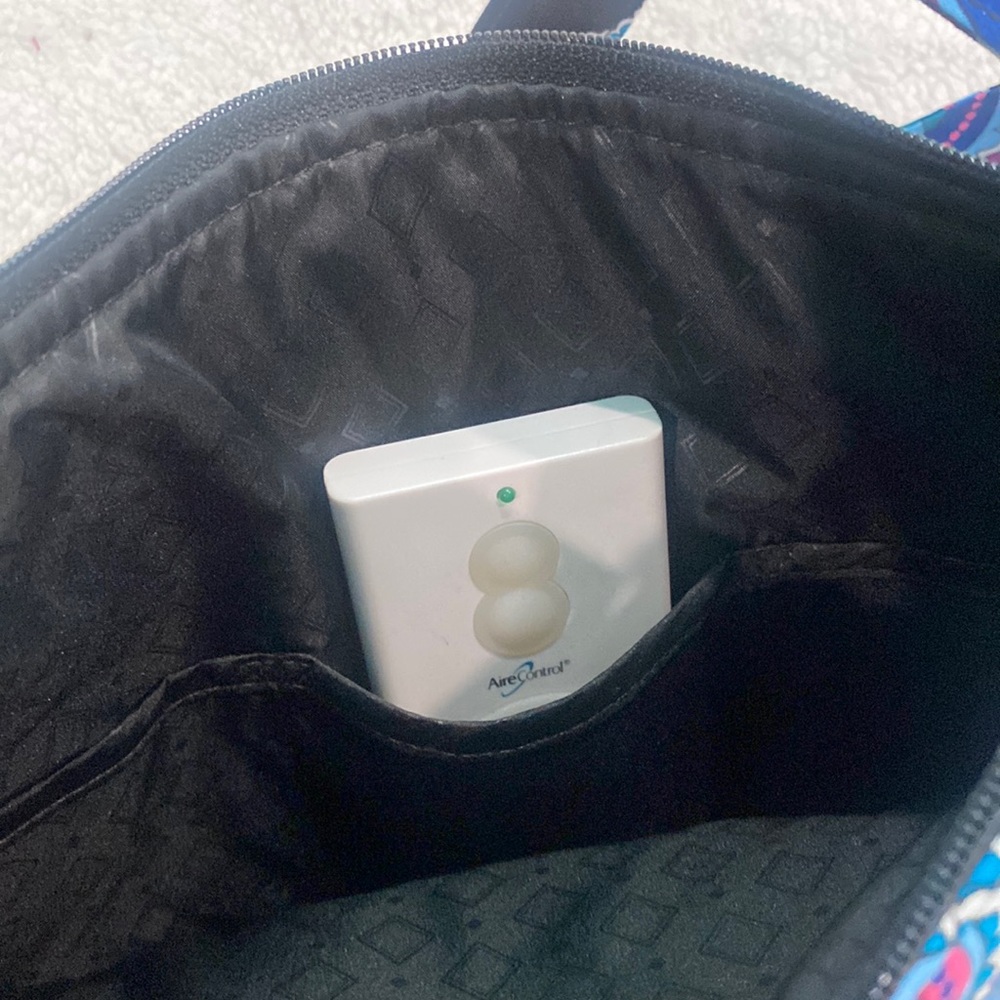 πππ€πVera Bradley Hipster Crossbody, Frosted Floral - Picture 4 of 7